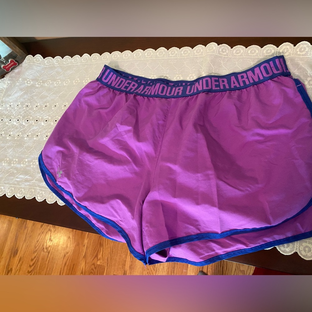 Women's Under Armous running shorts